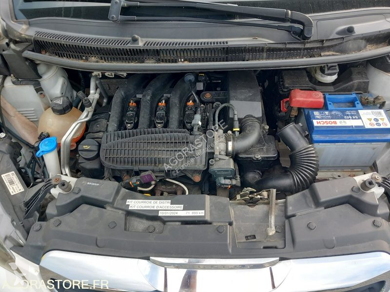Véhicule utilitaire Peugeot 108