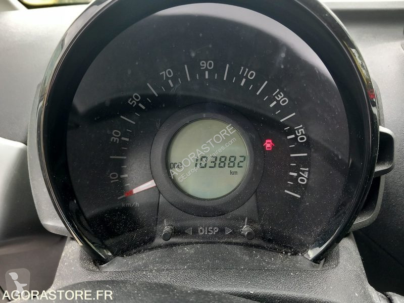 Véhicule utilitaire Peugeot 108