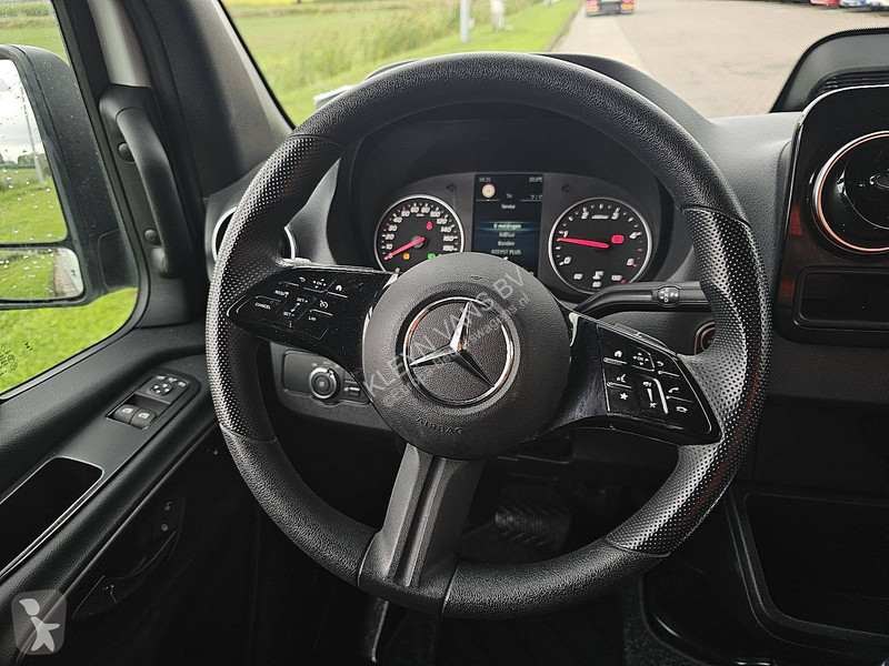 Furgoneta Mercedes 317 L3H2 Maxi LED Mbux10