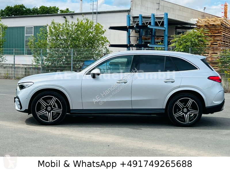 Veículo utilitário Mercedes 300 d AMG...