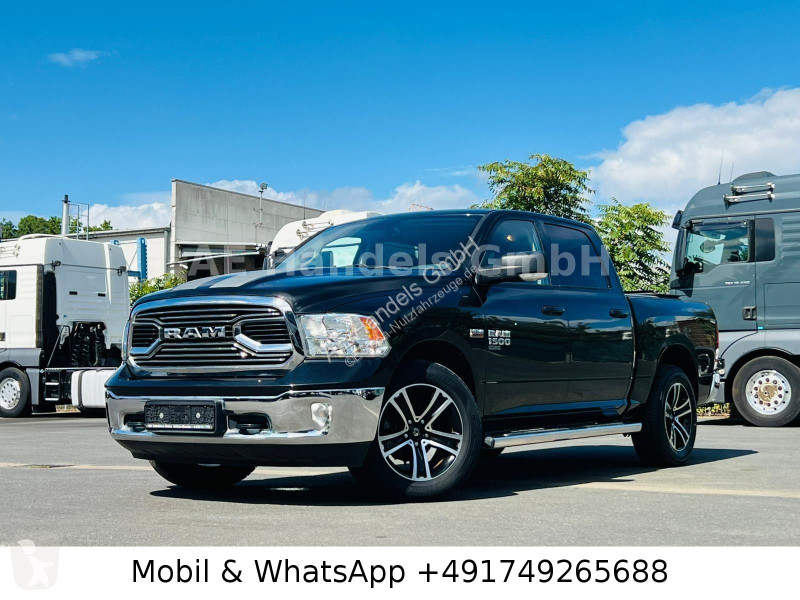 Лекотоварен автомобил Dodge RAM 1500 Classic...