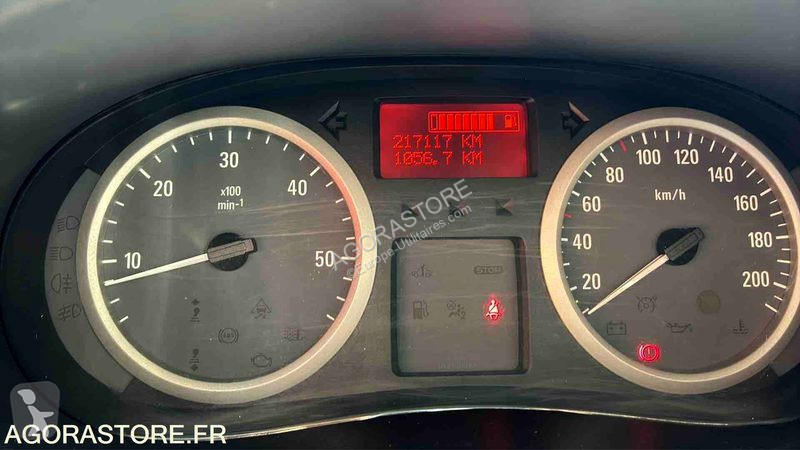 Véhicule utilitaire Opel VIVARO