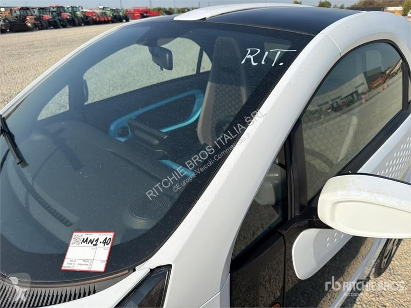 Коммерческий автомобиль  XEV Yoyo Electric...