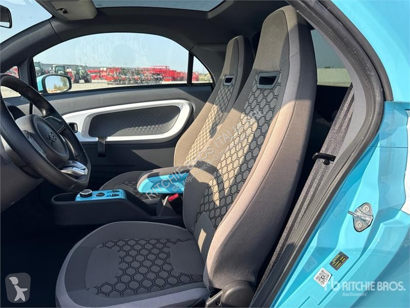 Лекотоварен автомобил  XEV Yoyo
