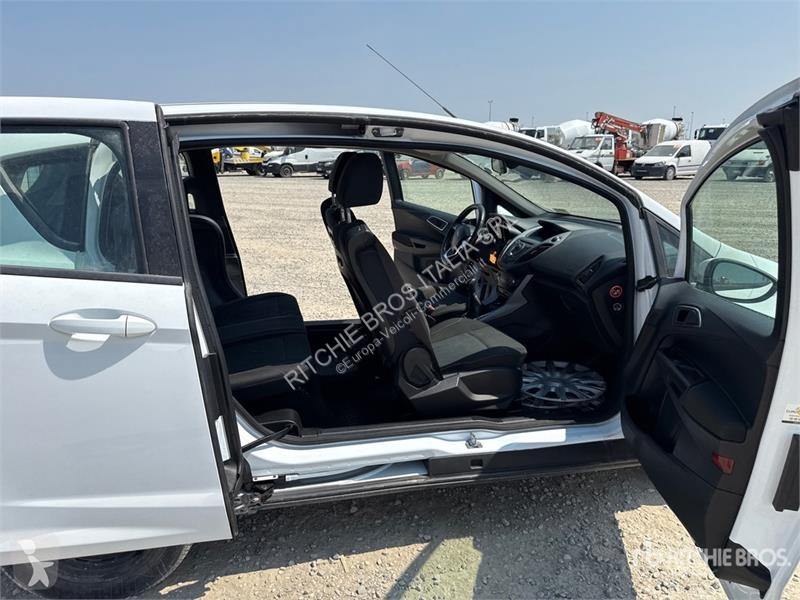 Véhicule utilitaire Ford
