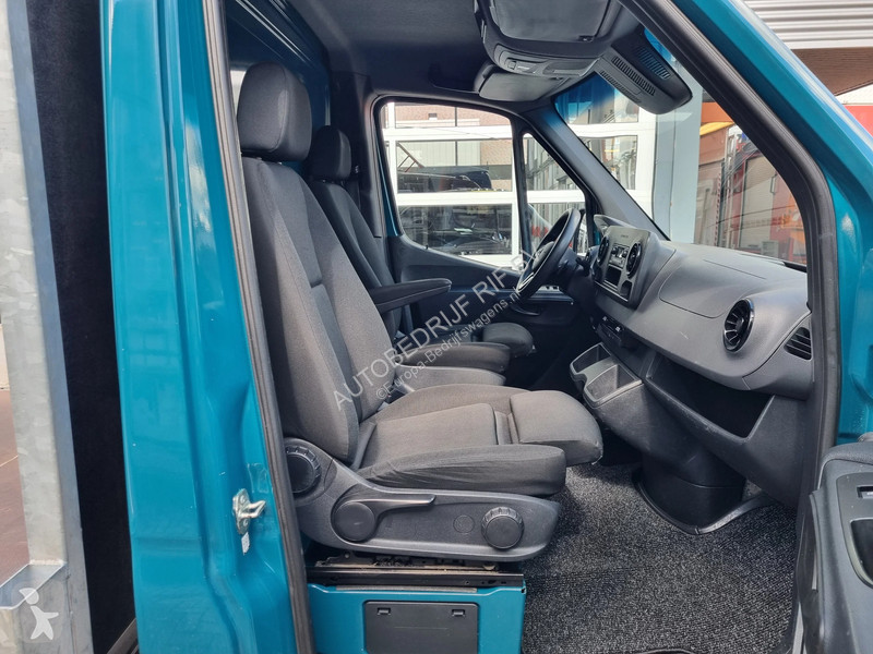 Комерційні автомобілі Mercedes 516 CDI Open...