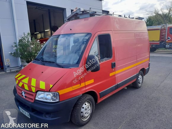 Véhicule utilitaire