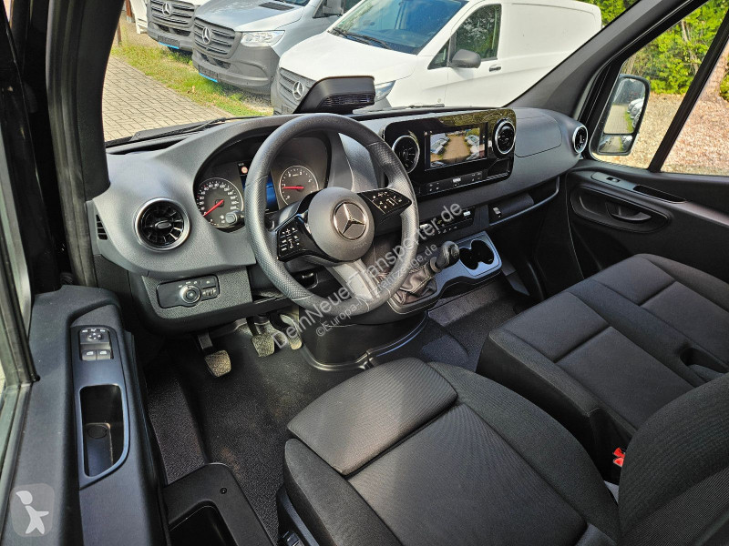 Véhicule utilitaire Mercedes 317 CDI...