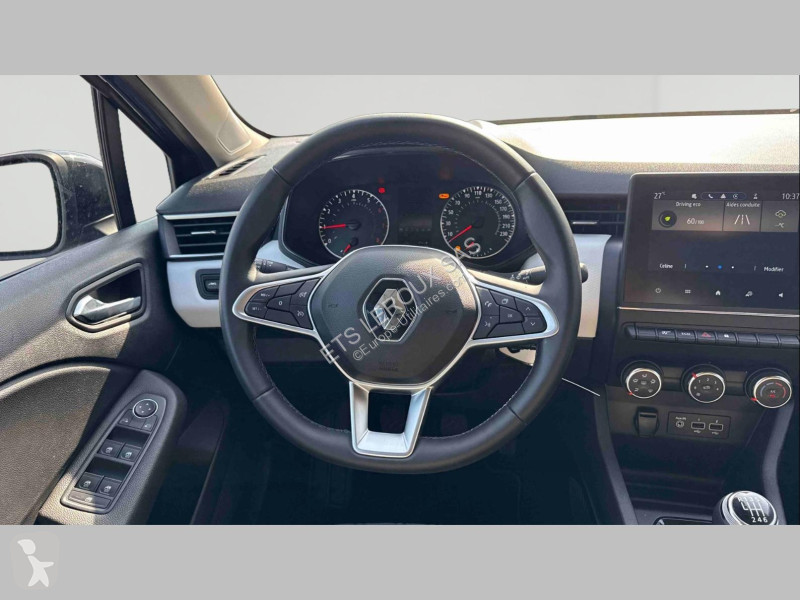 Лекотоварен автомобил Renault CLIO V