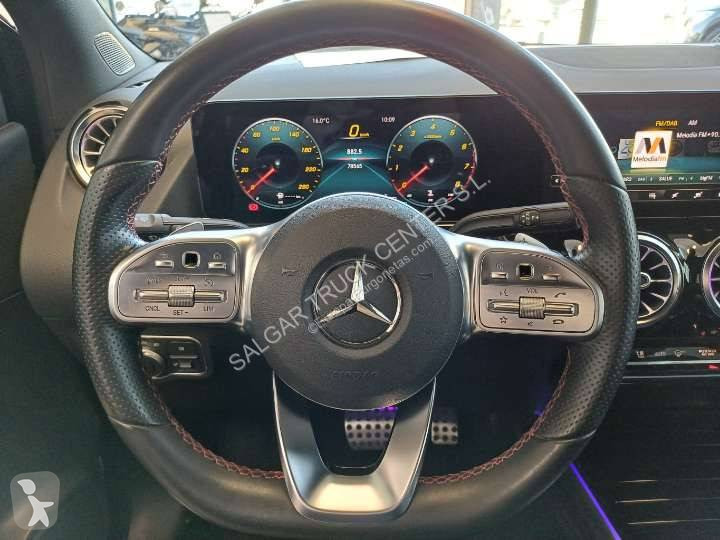 Комерційні автомобілі Mercedes 200