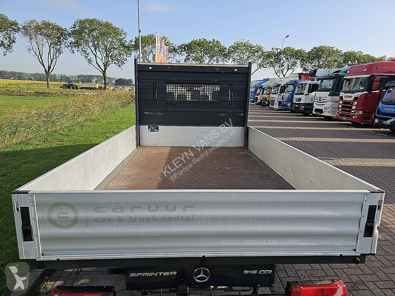 Лекотоварен автомобил Mercedes 315 L3...
