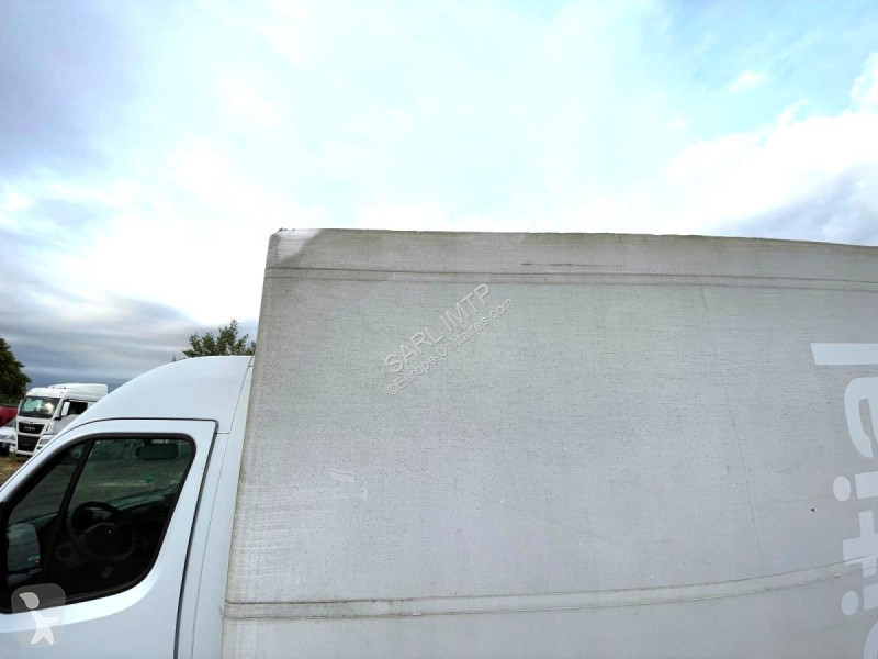 Véhicule utilitaire Renault DCI 130 L3H2 MASTER...