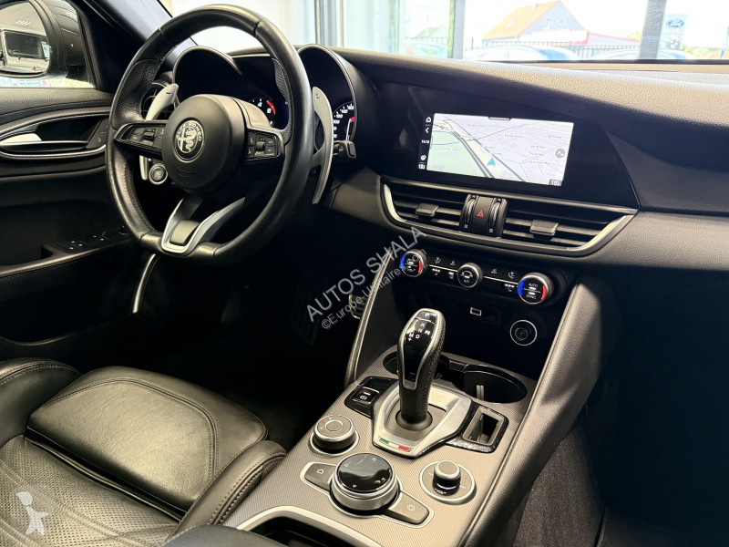 Veículo utilitário Alfa-Roméo GIULIA / A PARTIR...