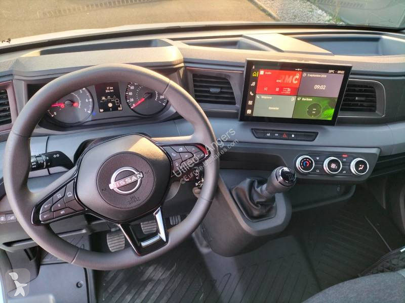 Véhicule utilitaire Nissan
