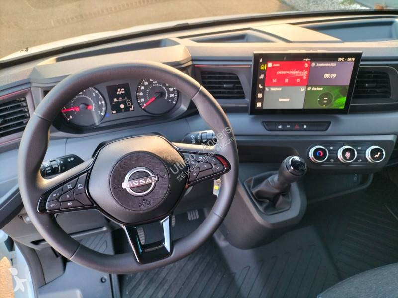 Véhicule utilitaire Nissan