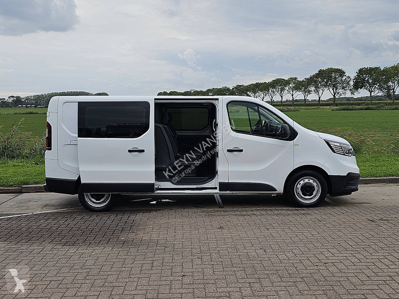 Лекотоварен автомобил Renault 2.0 DCI ac dc...