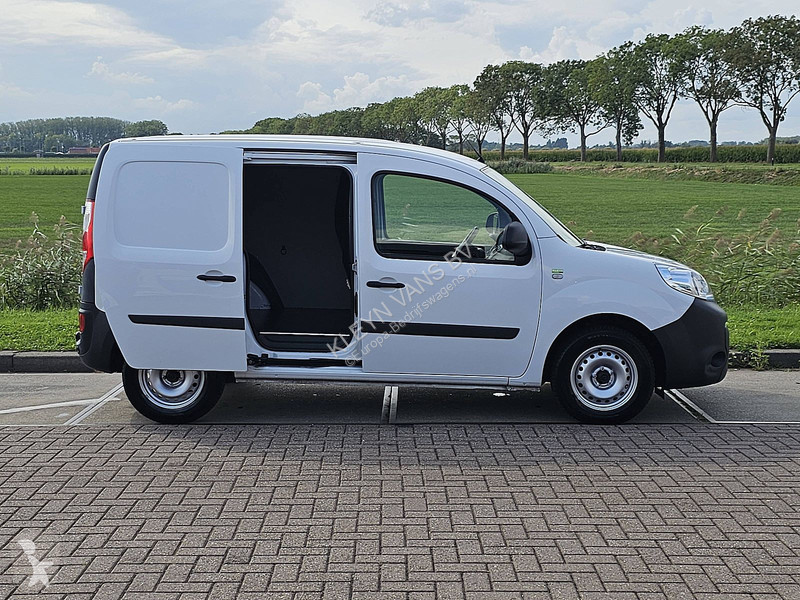 Лекотоварен автомобил Renault 1.5 Airco NAP Euro6!
