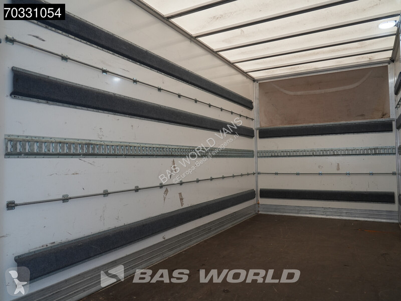 Лекотоварен автомобил Iveco 35C18 3.0L Automaat...