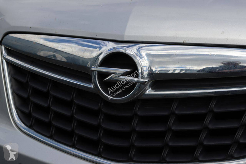 Furgoneta Opel