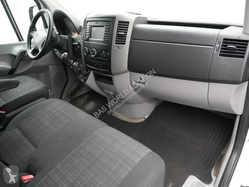 Лекотоварен автомобил Mercedes 311 CDI