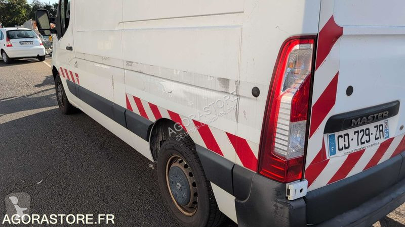 Лекотоварен автомобил Renault MASTER