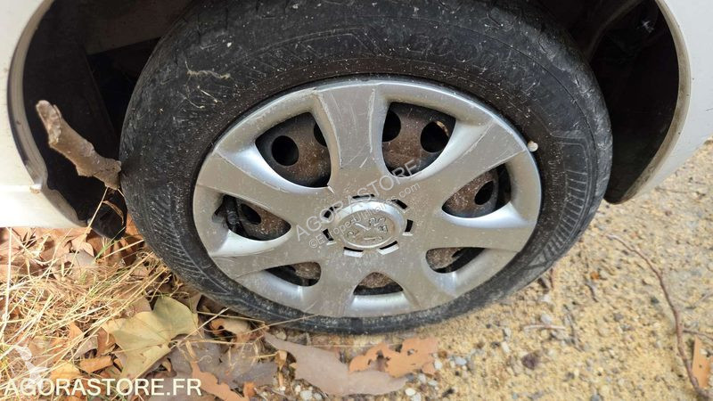 Лекотоварен автомобил Peugeot 107
