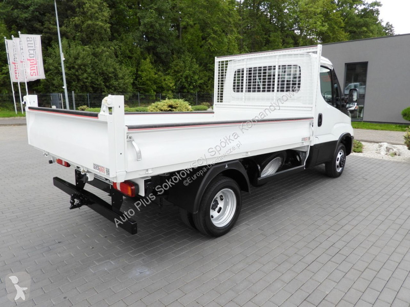 Лекотоварен автомобил Iveco 35C14 DAILY