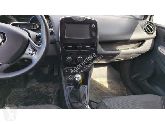 Лекотоварен автомобил Renault CLIO