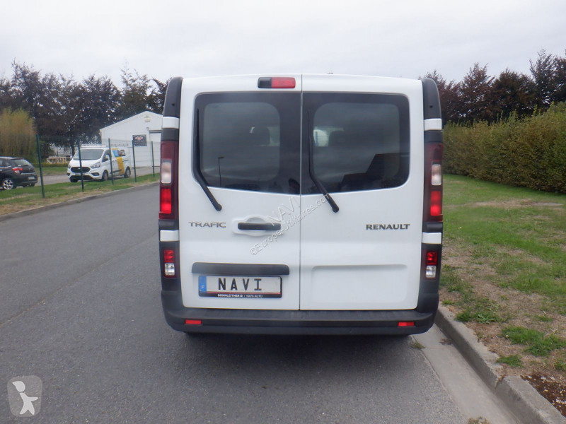 Лекотоварен автомобил Renault TRAFIC III FG...