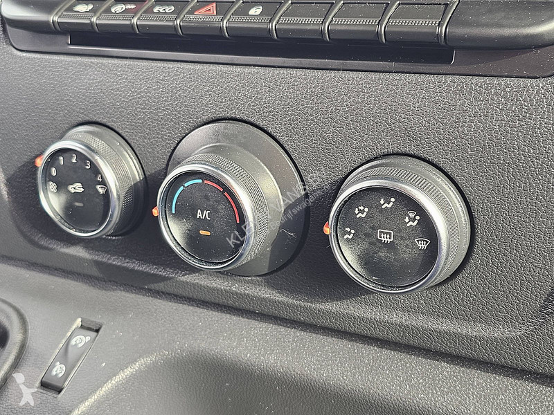 Užitkové vozidlo Renault 2.3 L2H2 Koelwagen D/N!