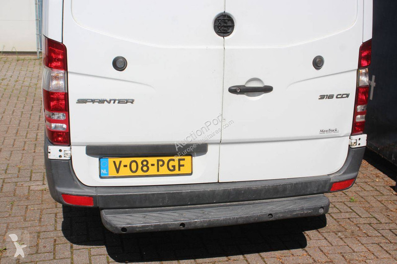 Mercedes 316 CDI van
