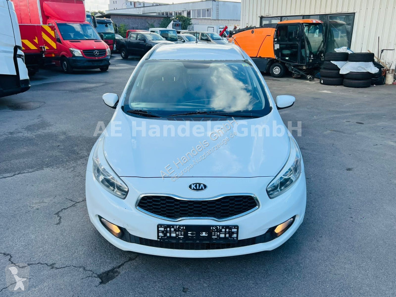 KIA cee'd Sportswagon 1.4 CRDi 90...