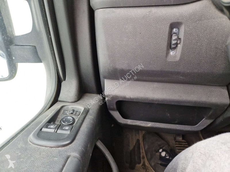 Furgoneta Opel 2.3DT L2H2 Airco/NAV/PDC