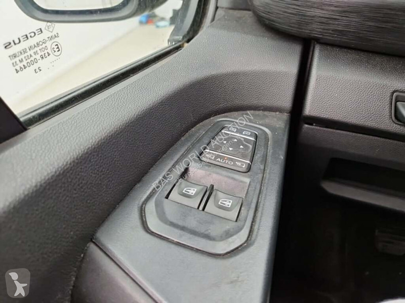 Veículo utilitário Nissan 2.0 130 L2H1 N-Conn....