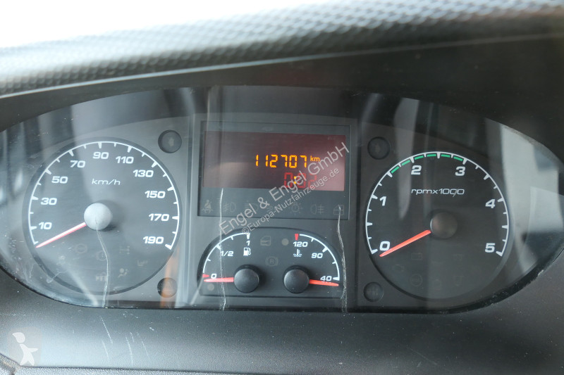 Коммерческий автомобиль Iveco Daily 35 S11 C30C...