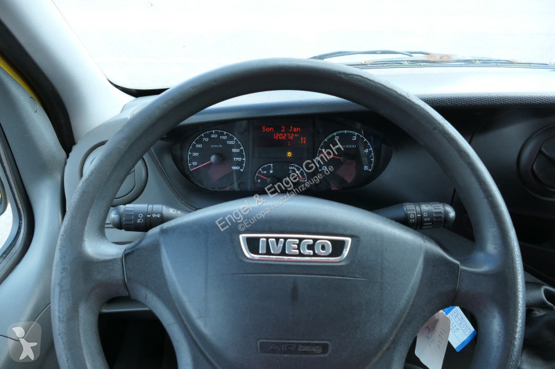 Коммерческий автомобиль Iveco Daily 35 S11 C30C...