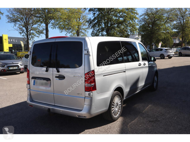 Mercedes  van