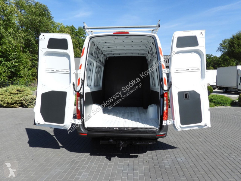 Коммерческий автомобиль Mercedes 316
