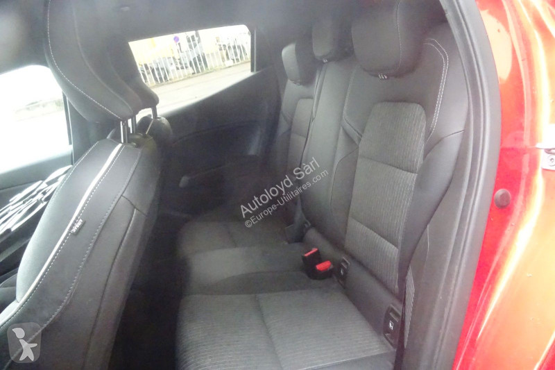 Коммерческий автомобиль Mitsubishi COLT 1,6...