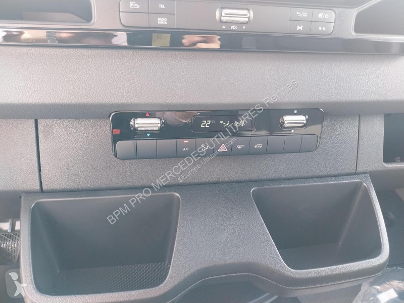 Коммерческий автомобиль Mercedes Fg 315 CDI 37...