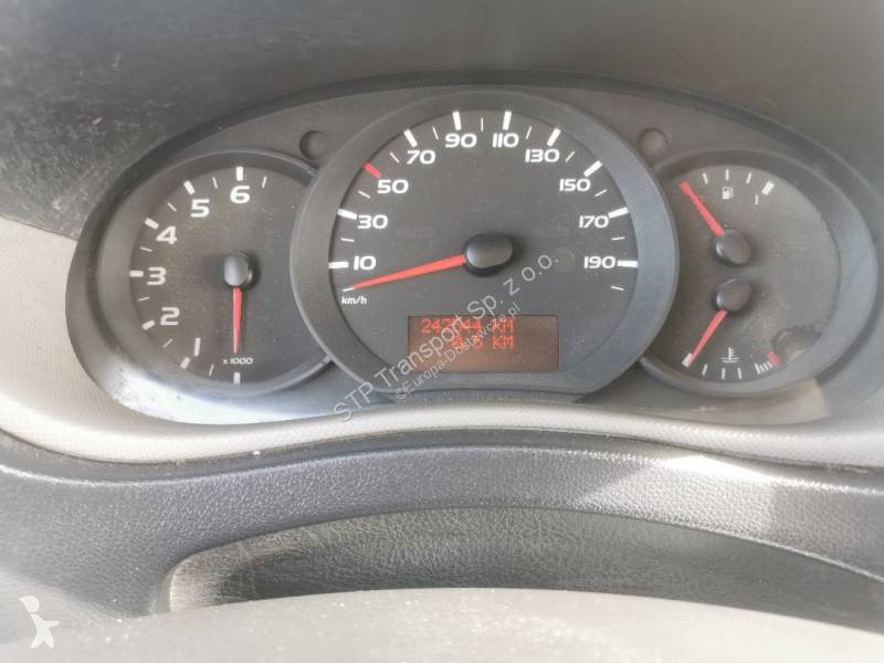 Коммерческий автомобиль Renault L3H2 2.3 DCI 125