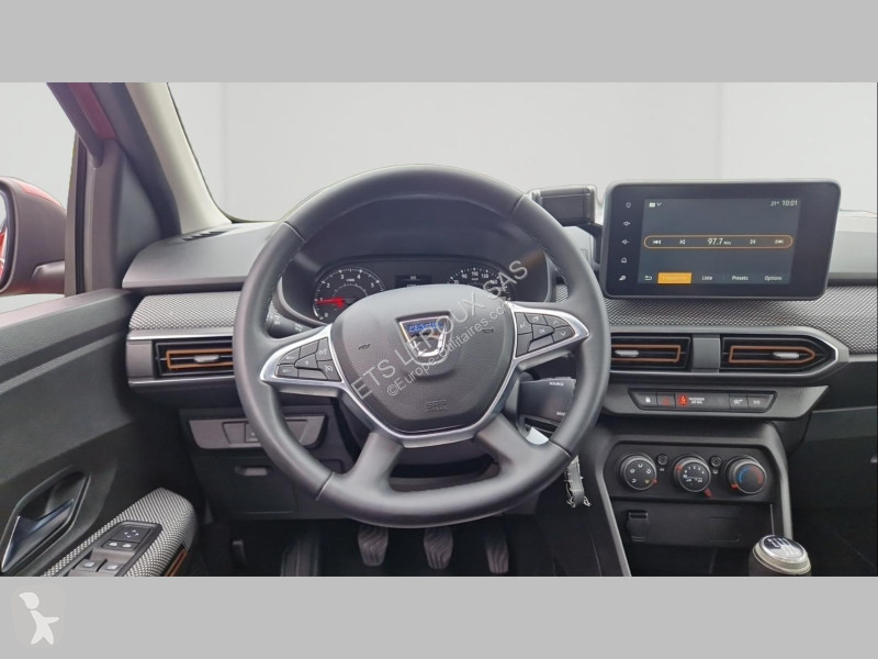 Užitkové vozidlo Dacia SANDERO