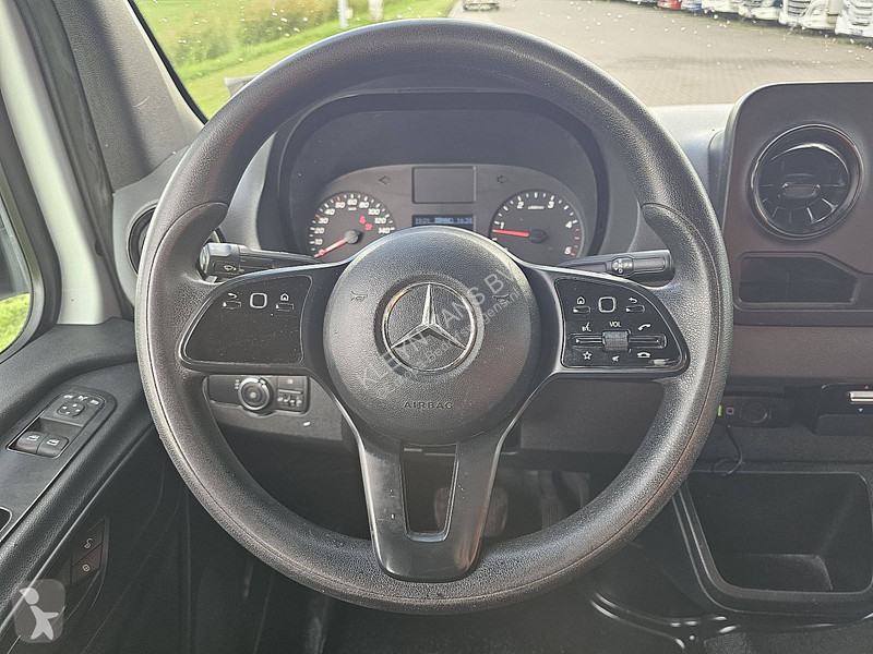 Furgoneta Mercedes 311 L2H2 Dubbele Cabine!