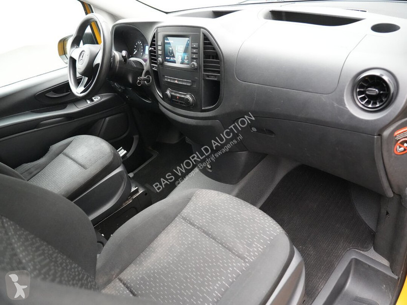 Furgoneta Mercedes