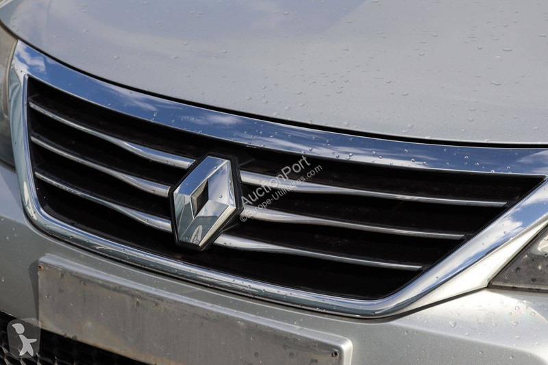 Haszongépjármű Renault  latitude