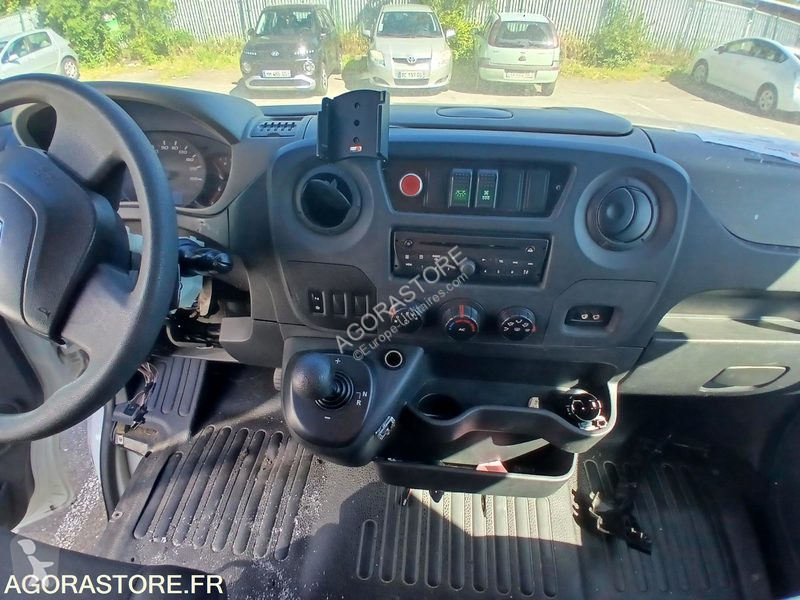 Veículo utilitário Renault MASTER RT