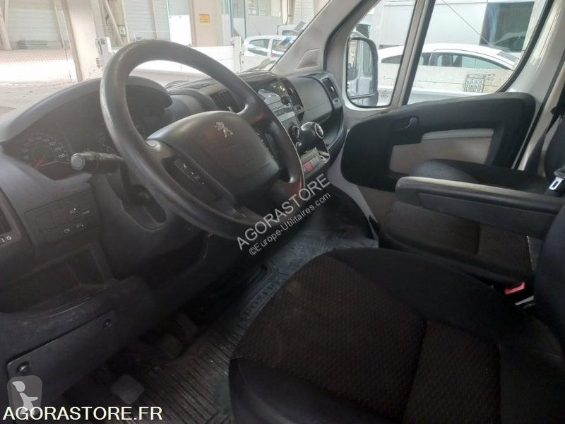 Veículo utilitário Peugeot BOXER