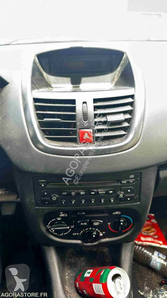 Veículo utilitário Peugeot 206