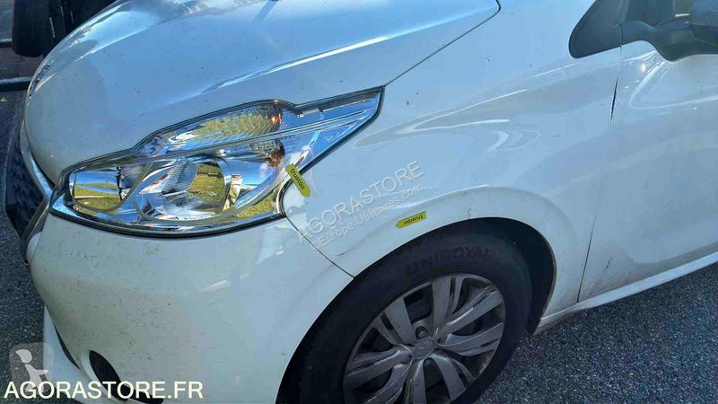 Véhicule utilitaire Peugeot 208