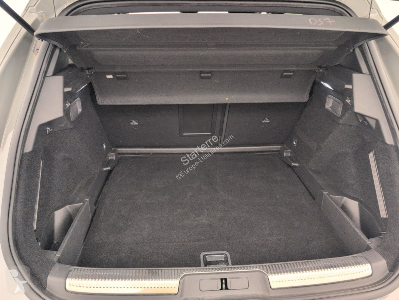 Véhicule utilitaire DS